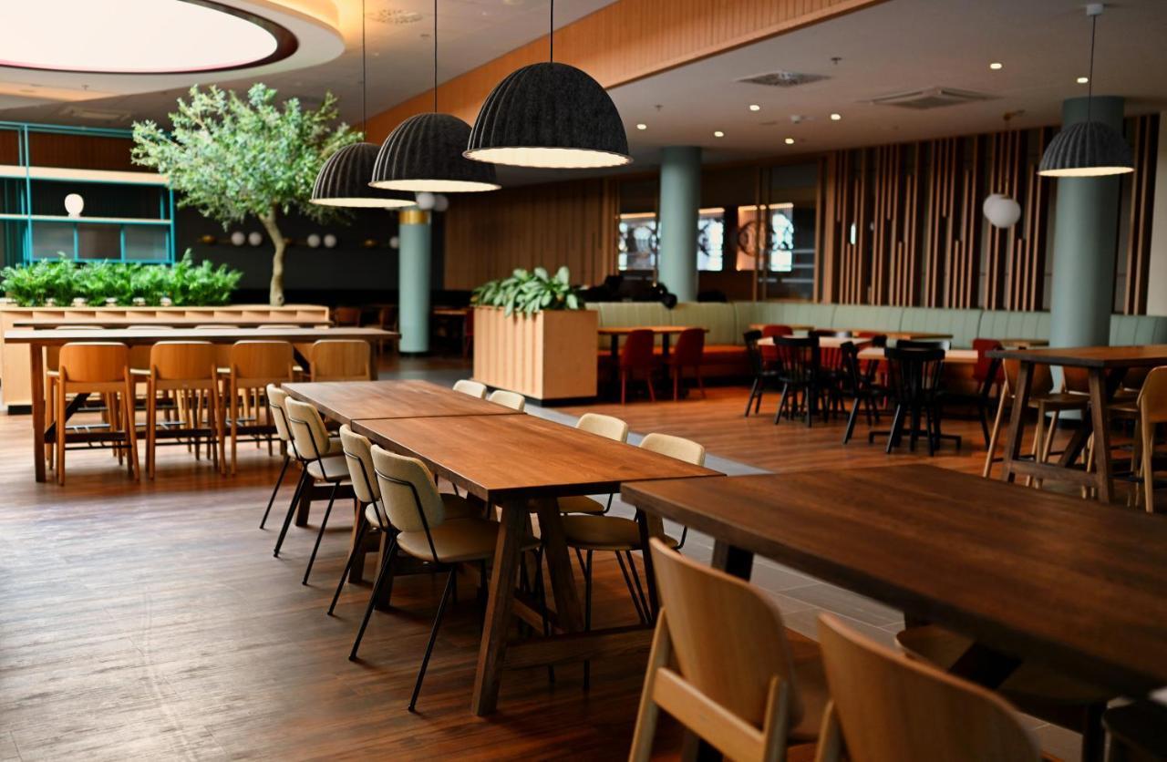Sound Garden Hotel Airport Warsaw Exterior photo