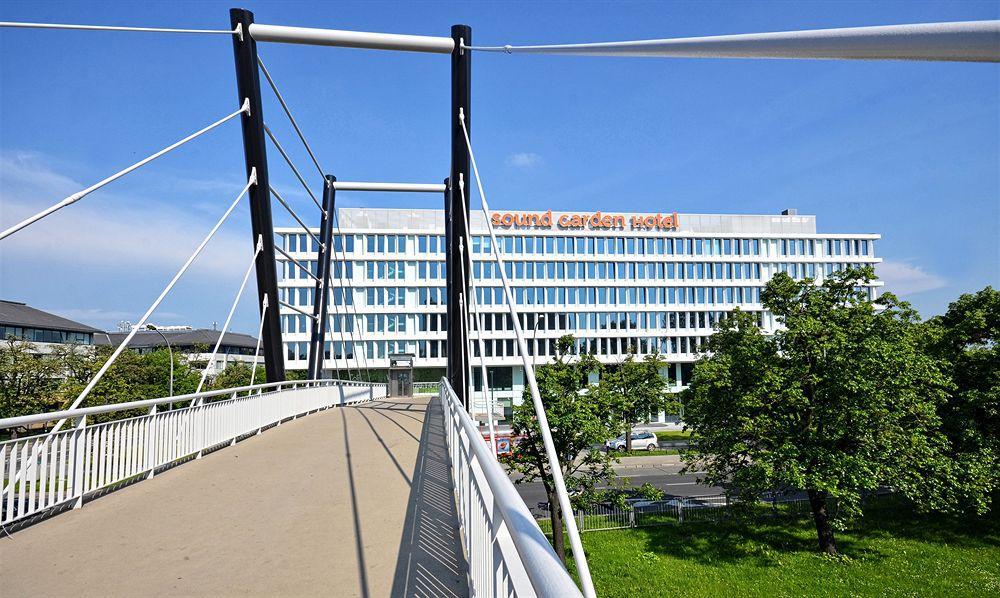 Sound Garden Hotel Airport Warsaw Exterior photo