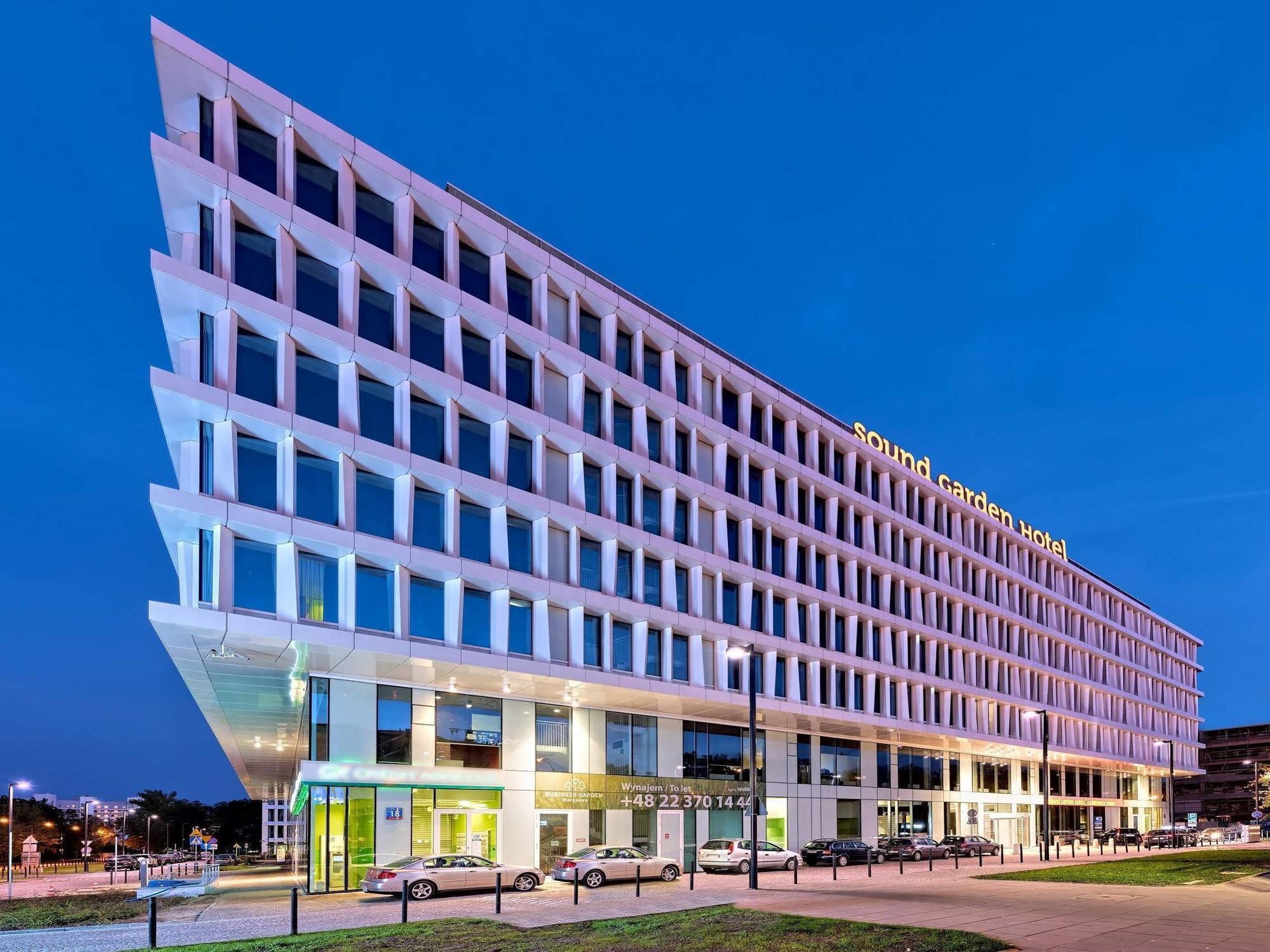 Sound Garden Hotel Airport Warsaw Exterior photo